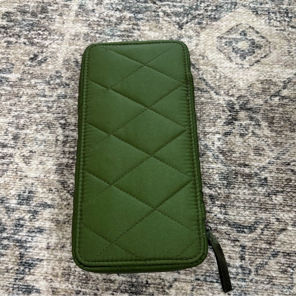 Vera Bradley Green Quilted Large Travel Pill Case - Picture 4 of 7